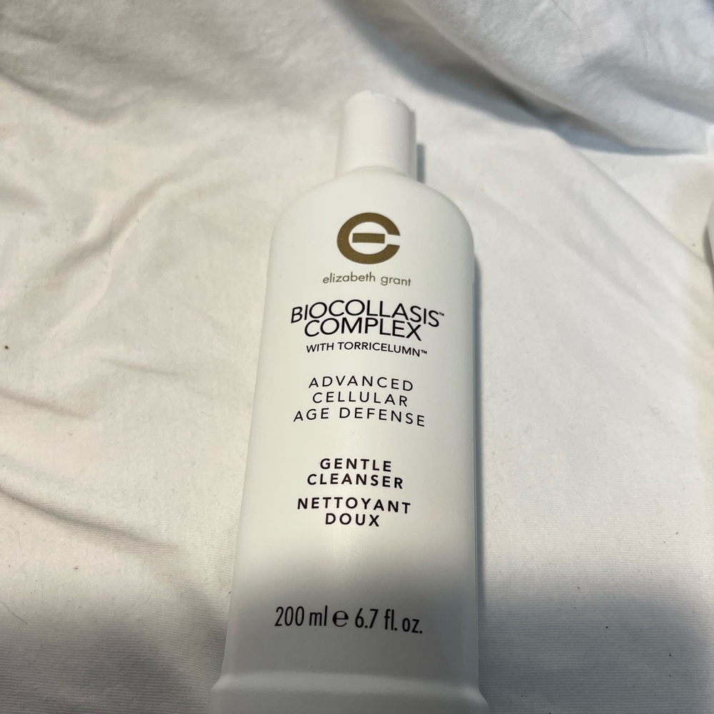 Elizabeth Grant‎ Biocollasis Complex Gentle Cleanser sealed